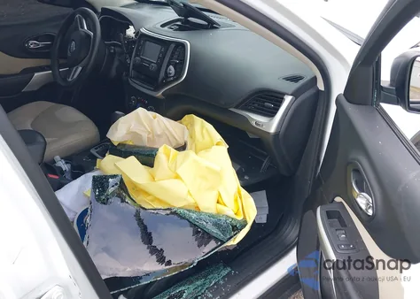 2017 Jeep Cherokee Sport 4X4 from USA, damaged, VIN 1C4PJMAS1HW631383